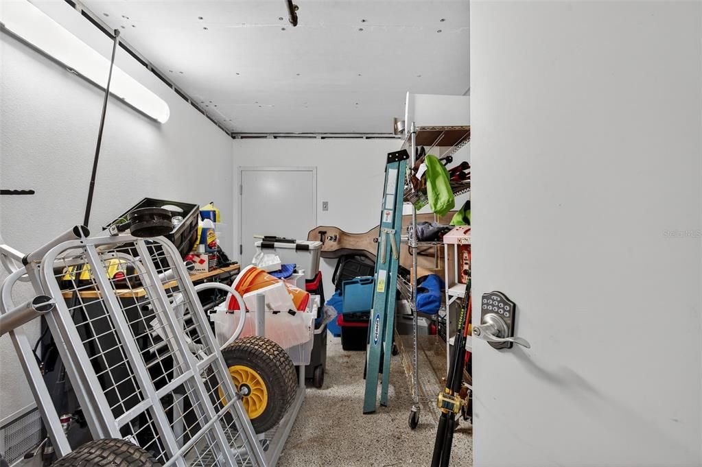 For Sale: $550,000 (2 beds, 2 baths, 1370 Square Feet)