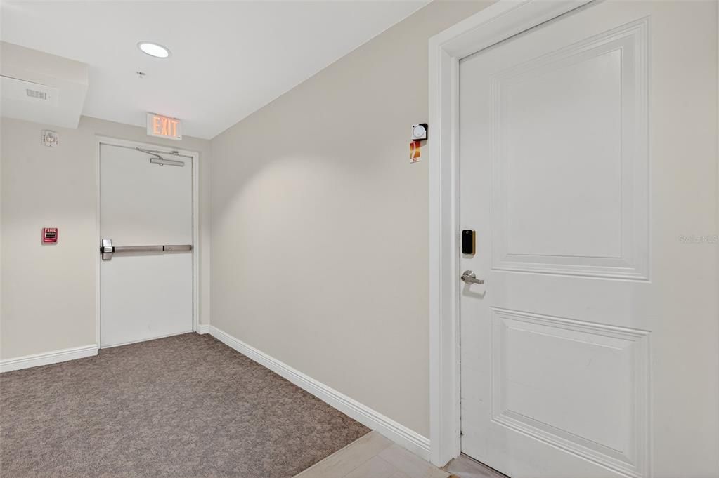 For Sale: $550,000 (2 beds, 2 baths, 1370 Square Feet)