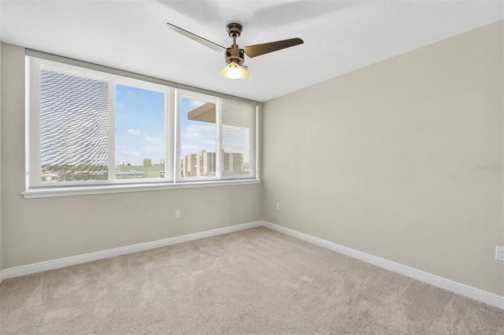 For Sale: $550,000 (2 beds, 2 baths, 1370 Square Feet)