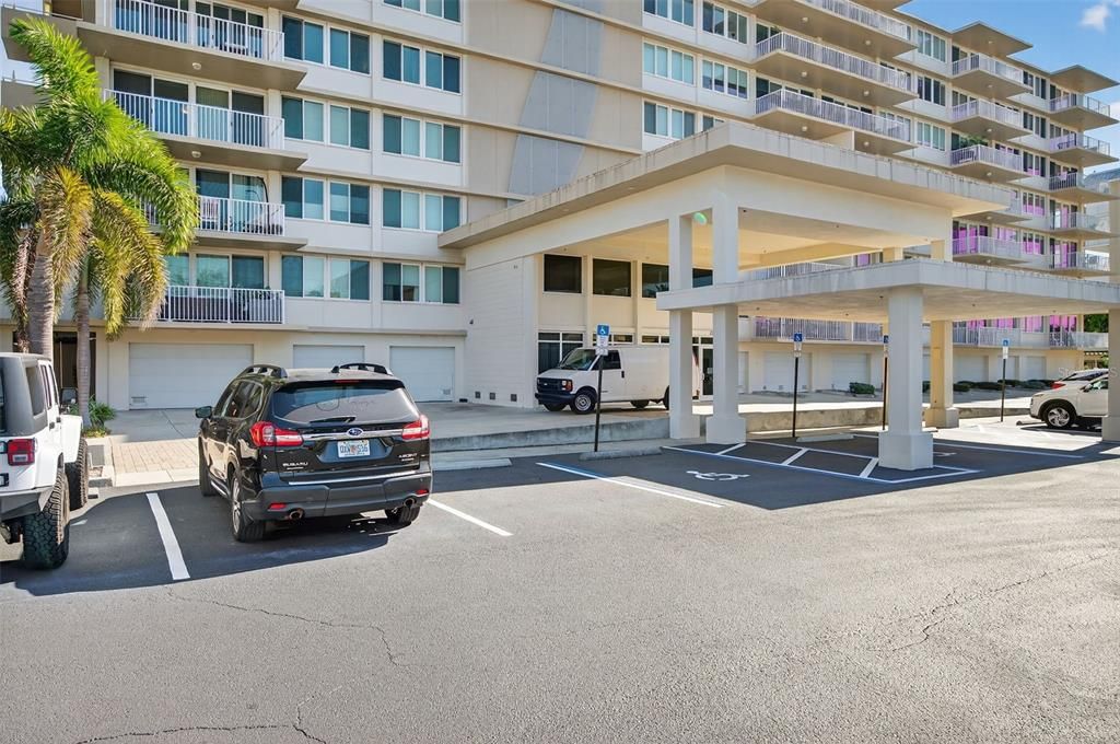 For Sale: $550,000 (2 beds, 2 baths, 1370 Square Feet)