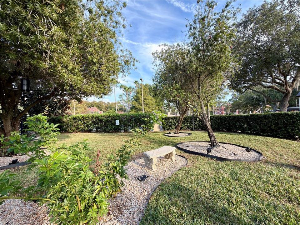 На продажу: $200,000 (2 спален, 2 ванн, 1107 Квадратных фут)