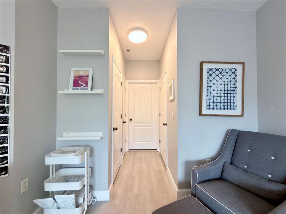 На продажу: $200,000 (2 спален, 2 ванн, 1107 Квадратных фут)