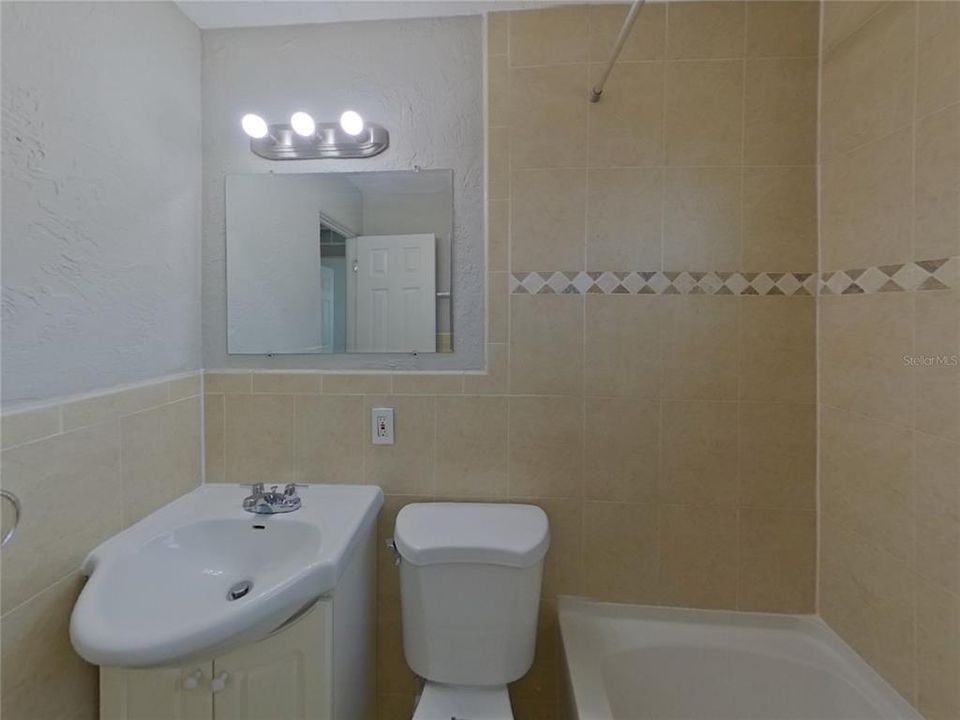 En Renta: $1,869 (3 camas, 1 baños, 1200 Pies cuadrados)