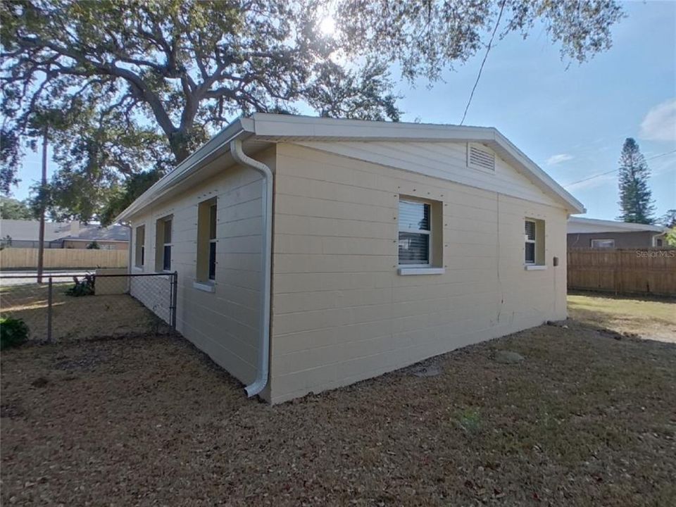 En Renta: $1,869 (3 camas, 1 baños, 1200 Pies cuadrados)