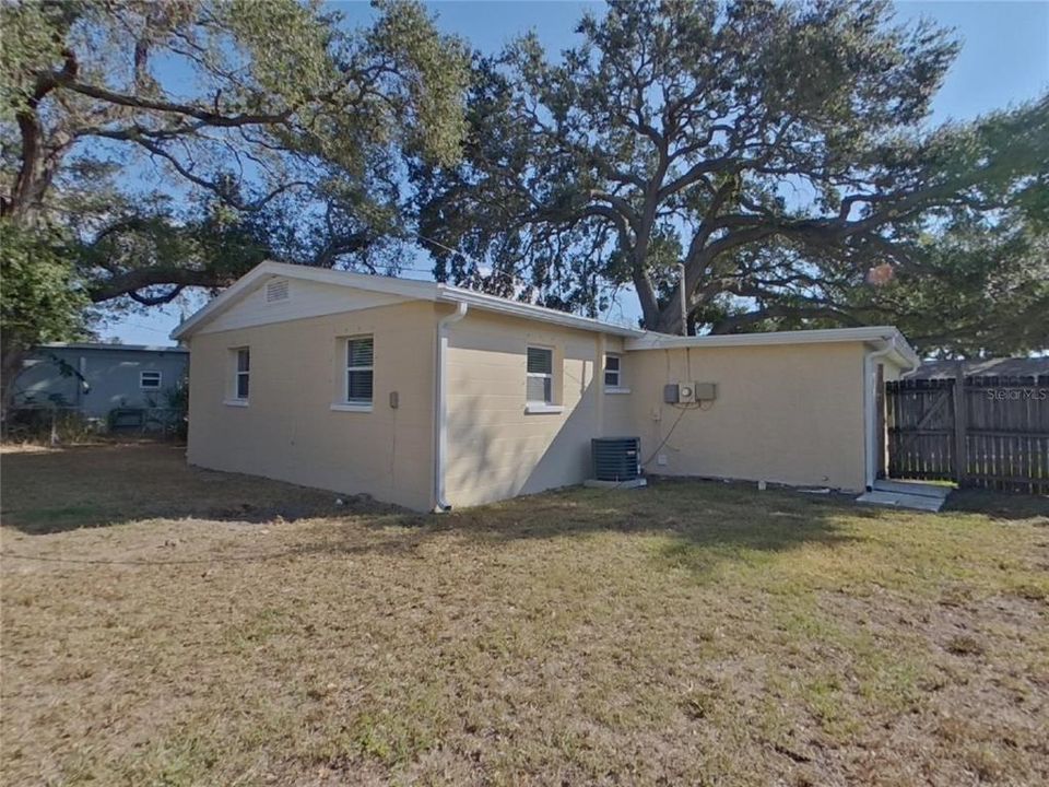 En Renta: $1,869 (3 camas, 1 baños, 1200 Pies cuadrados)