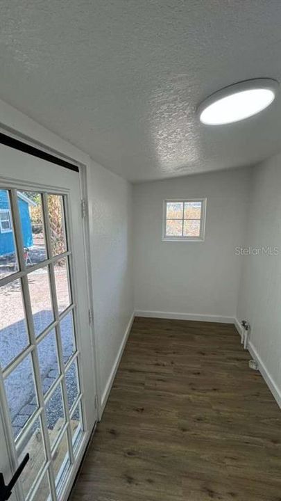 合同活跃: $345,000 (4 贝兹, 2 浴室, 1342 平方英尺)