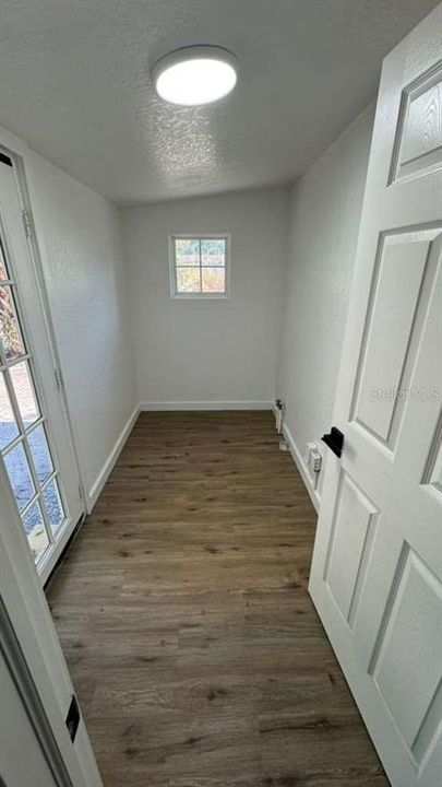 合同活跃: $345,000 (4 贝兹, 2 浴室, 1342 平方英尺)