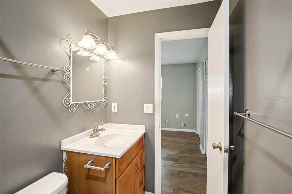 For Sale: $375,000 (3 beds, 2 baths, 1122 Square Feet)