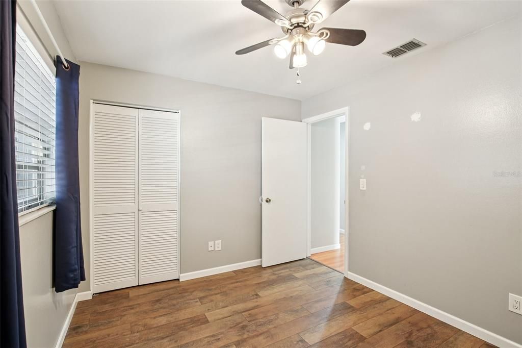 For Sale: $375,000 (3 beds, 2 baths, 1122 Square Feet)
