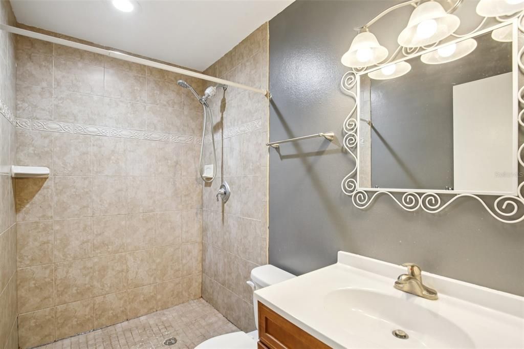 For Sale: $375,000 (3 beds, 2 baths, 1122 Square Feet)