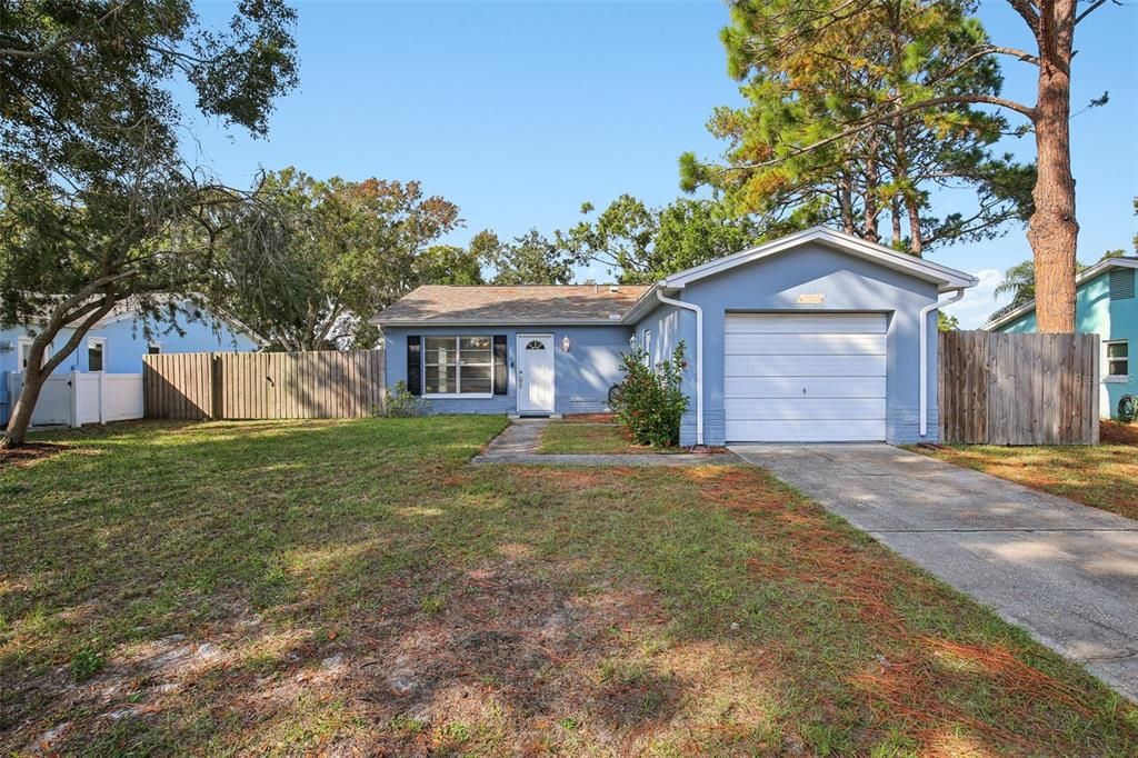 For Sale: $375,000 (3 beds, 2 baths, 1122 Square Feet)