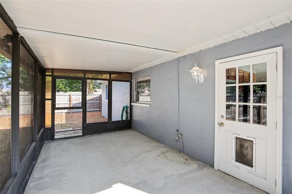 For Sale: $375,000 (3 beds, 2 baths, 1122 Square Feet)