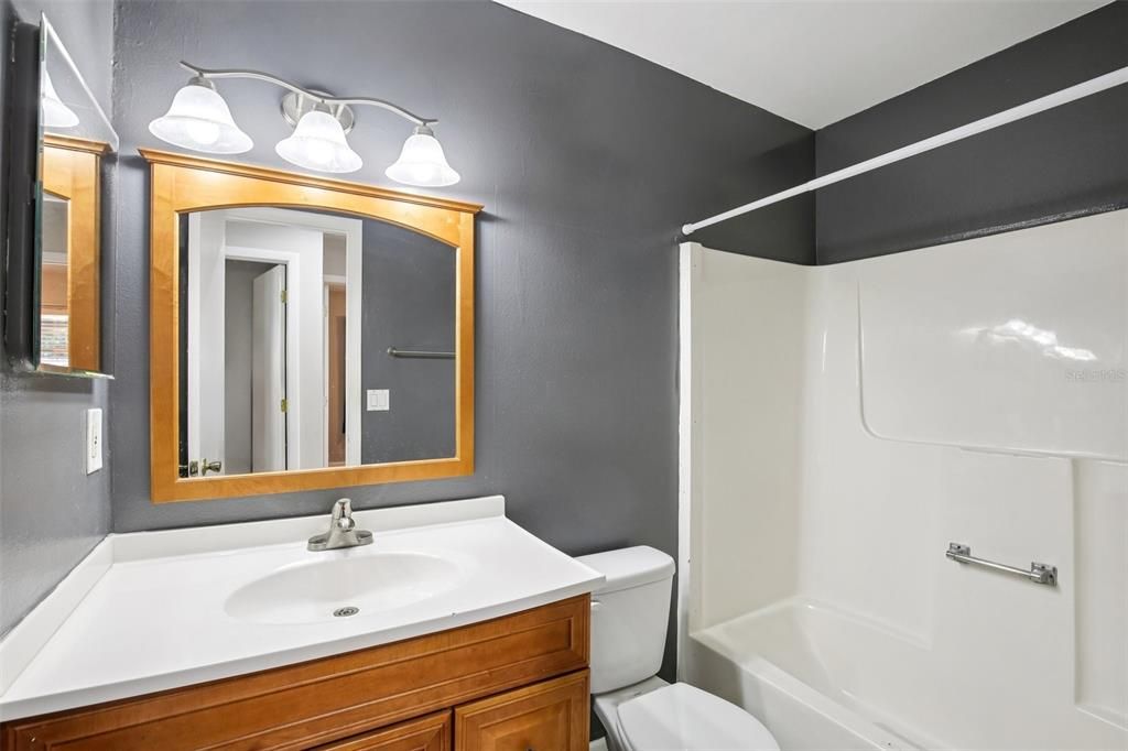 For Sale: $375,000 (3 beds, 2 baths, 1122 Square Feet)