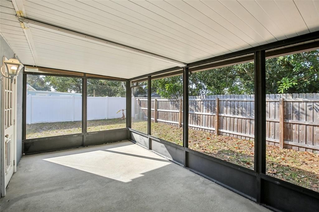 For Sale: $375,000 (3 beds, 2 baths, 1122 Square Feet)