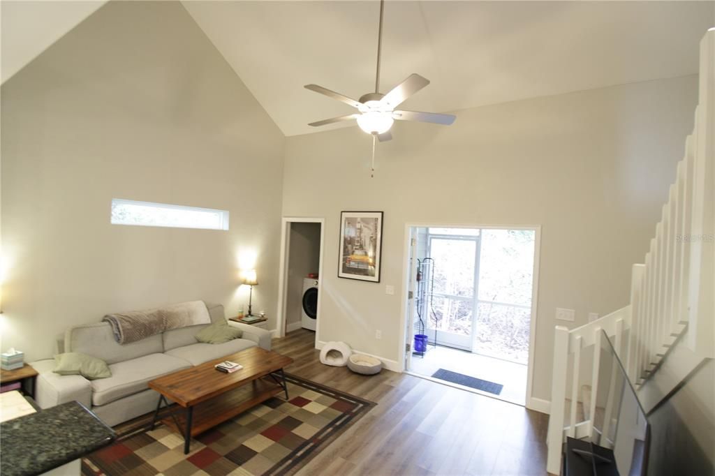 For Rent: $2,000 (2 beds, 2 baths, 1472 Square Feet)