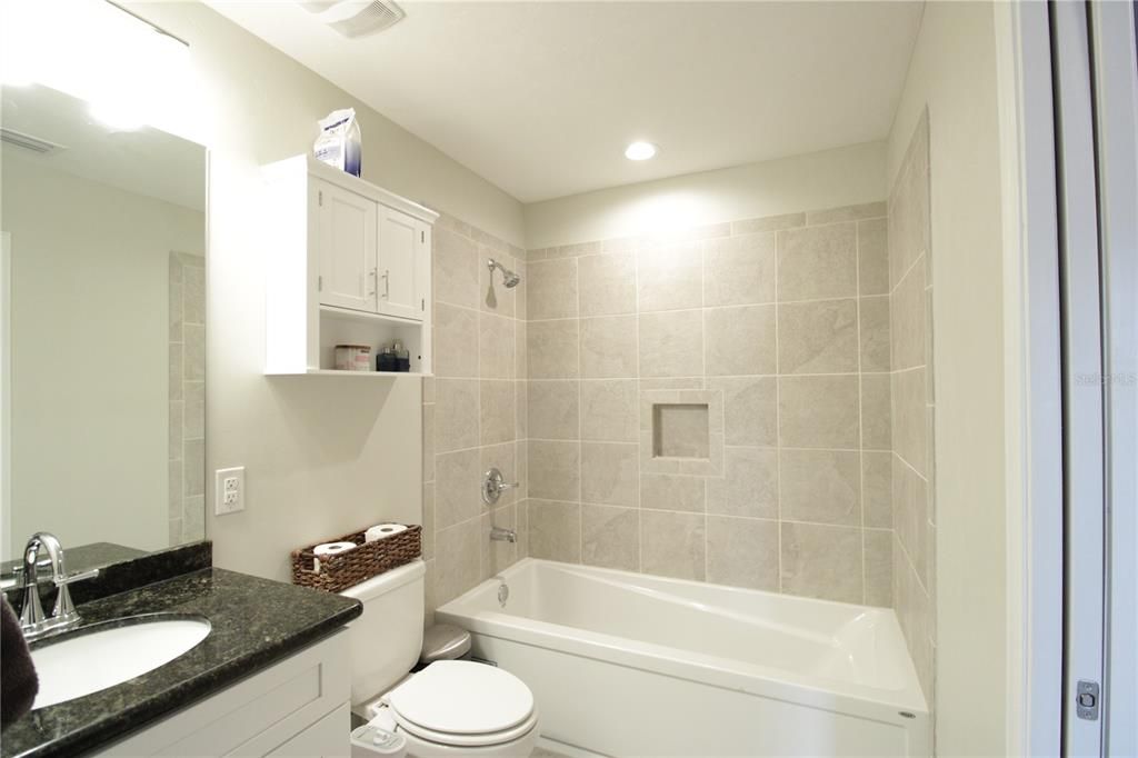 For Rent: $2,000 (2 beds, 2 baths, 1472 Square Feet)
