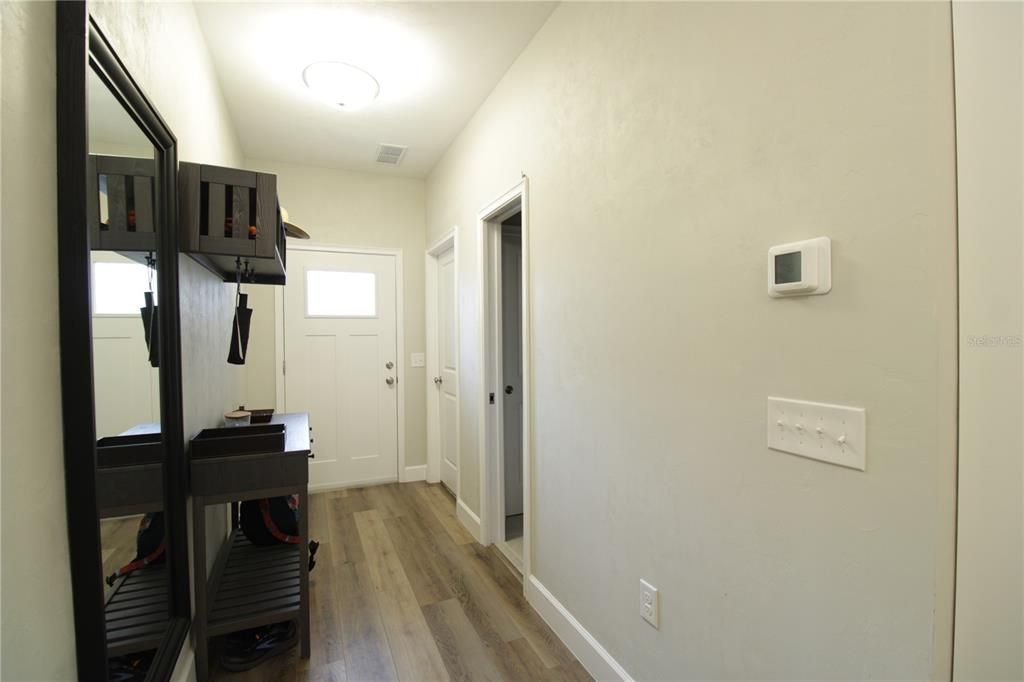 For Rent: $2,000 (2 beds, 2 baths, 1472 Square Feet)