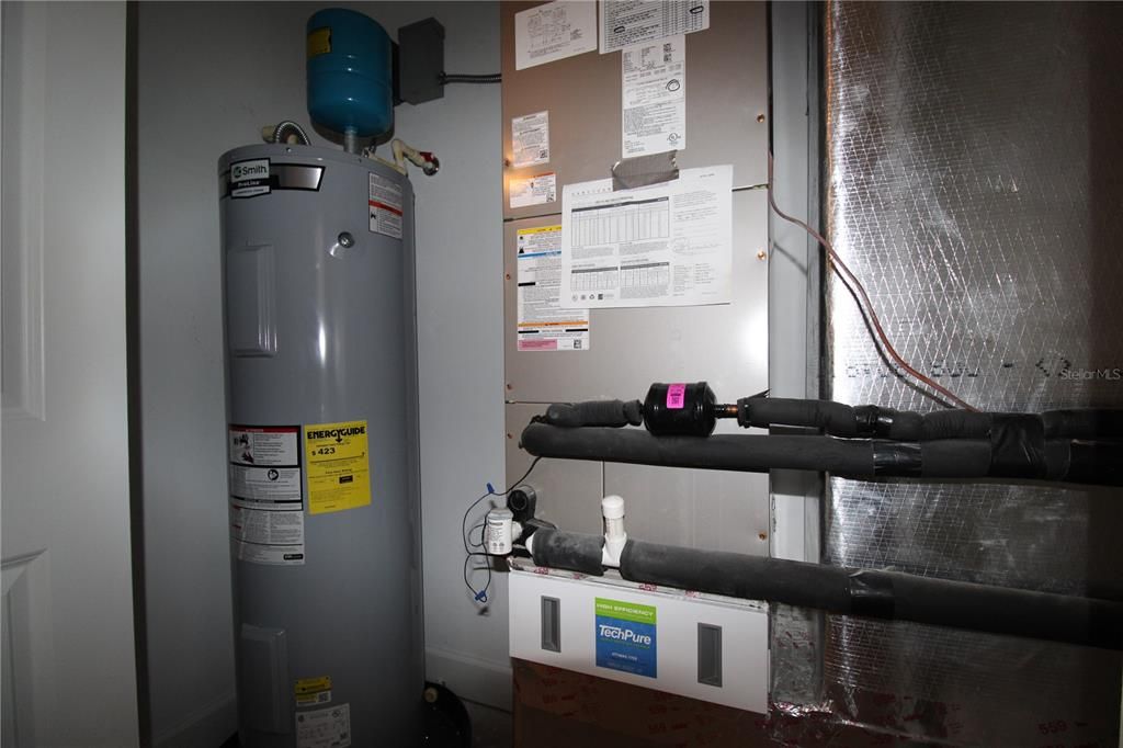 For Rent: $2,000 (2 beds, 2 baths, 1472 Square Feet)