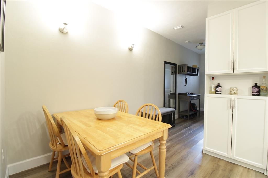 For Rent: $2,000 (2 beds, 2 baths, 1472 Square Feet)