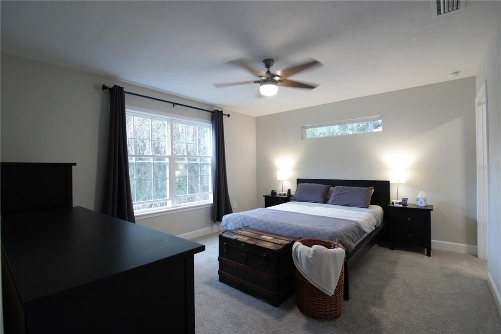 For Rent: $2,000 (2 beds, 2 baths, 1472 Square Feet)