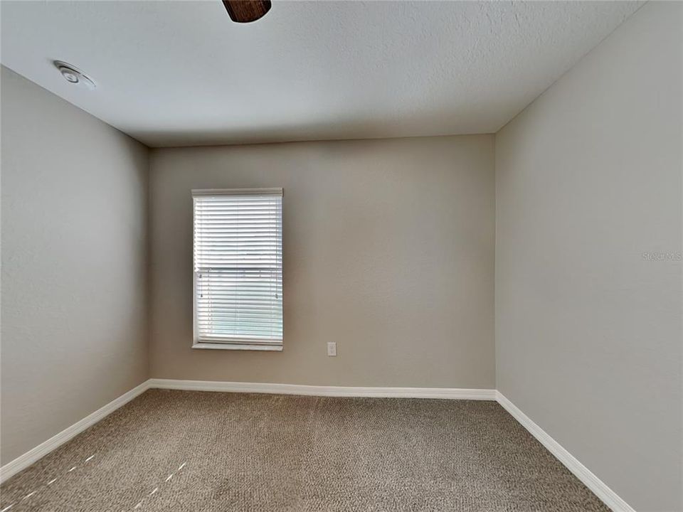 For Rent: $2,049 (3 beds, 2 baths, 1611 Square Feet)