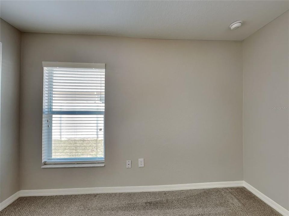 For Rent: $2,049 (3 beds, 2 baths, 1611 Square Feet)