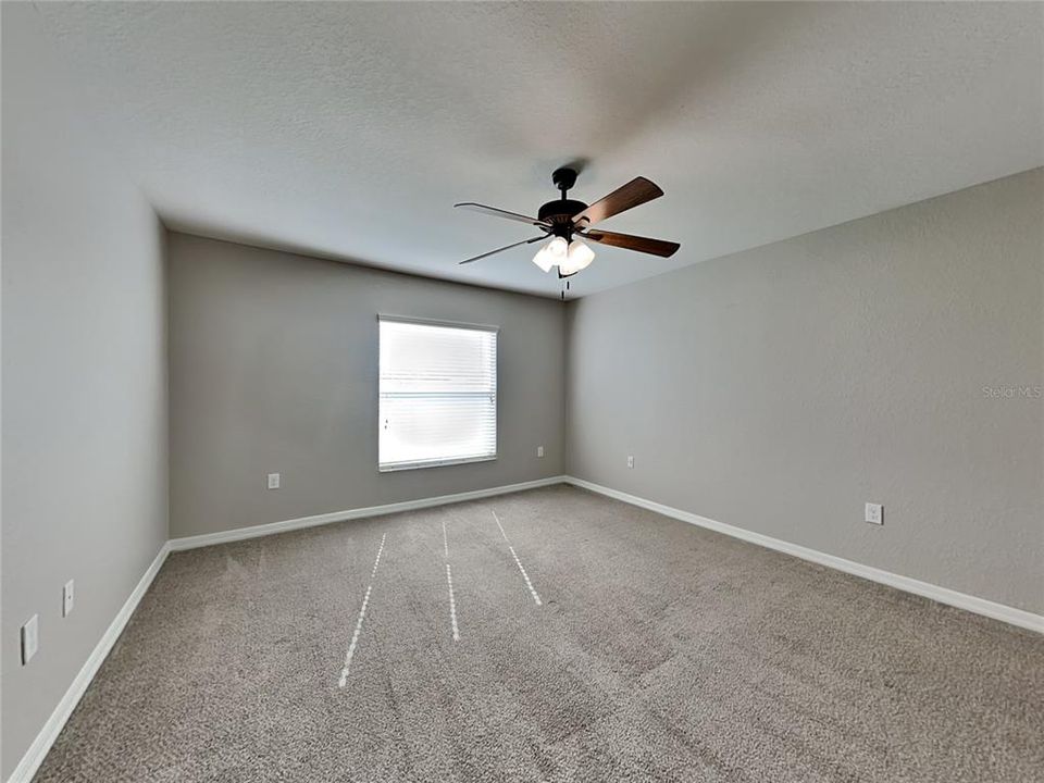 For Rent: $2,049 (3 beds, 2 baths, 1611 Square Feet)