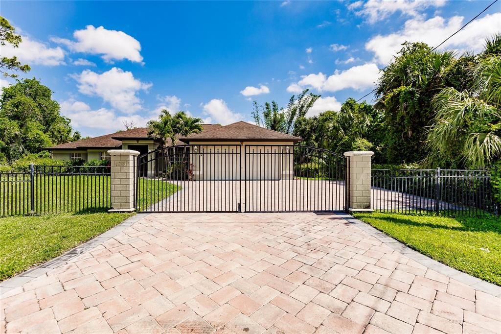 待售: $519,000 (4 贝兹, 2 浴室, 2247 平方英尺)