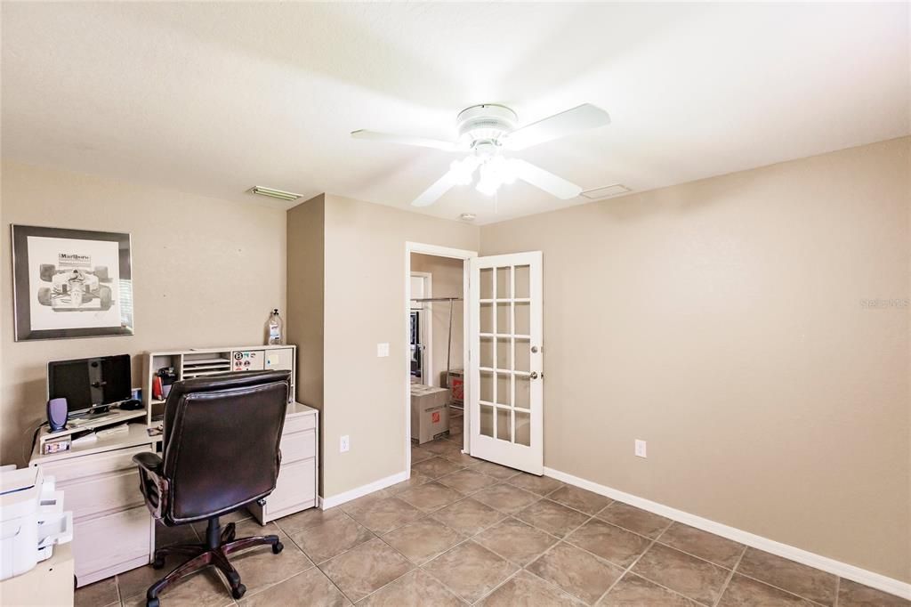 待售: $519,000 (4 贝兹, 2 浴室, 2247 平方英尺)