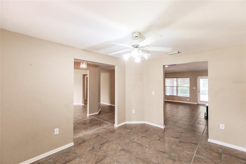 待售: $519,000 (4 贝兹, 2 浴室, 2247 平方英尺)