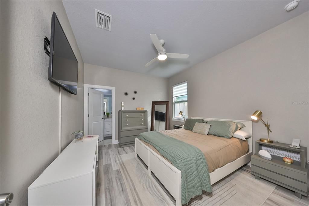 For Sale: $420,000 (3 beds, 2 baths, 1508 Square Feet)