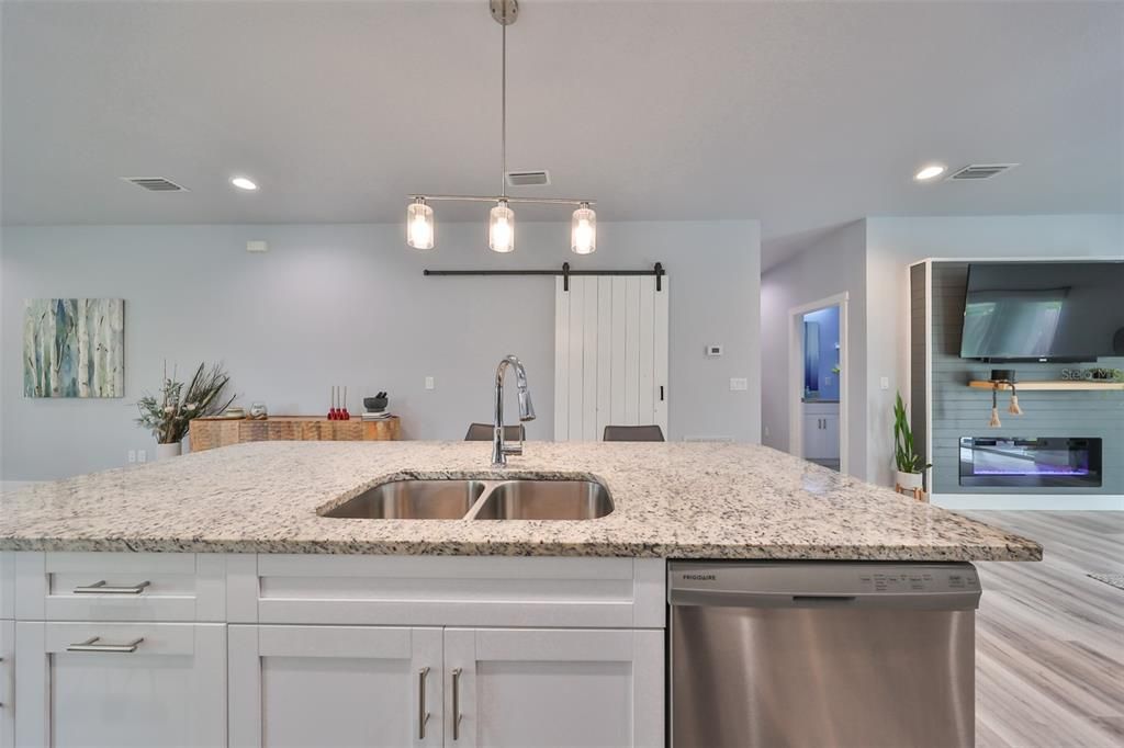 For Sale: $420,000 (3 beds, 2 baths, 1508 Square Feet)