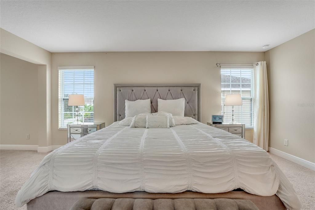 For Sale: $859,900 (6 beds, 3 baths, 3942 Square Feet)