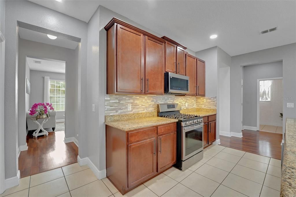 For Sale: $859,900 (6 beds, 3 baths, 3942 Square Feet)