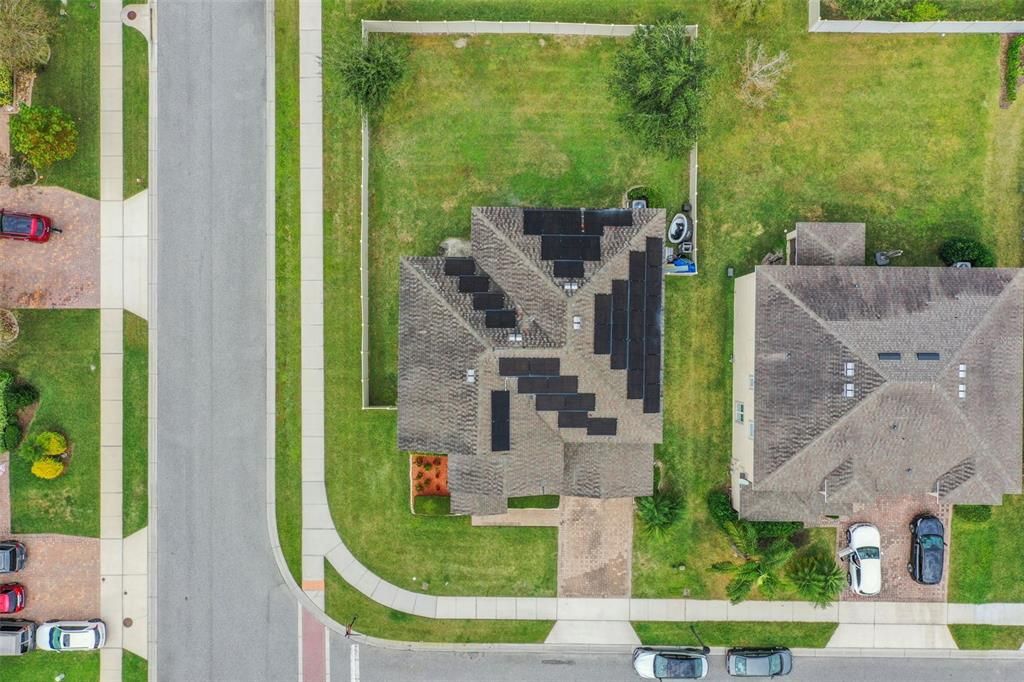 For Sale: $859,900 (6 beds, 3 baths, 3942 Square Feet)