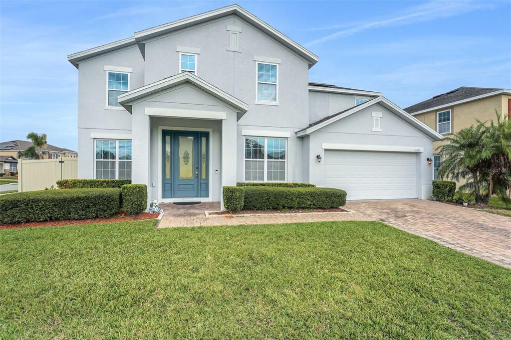 For Sale: $859,900 (6 beds, 3 baths, 3942 Square Feet)