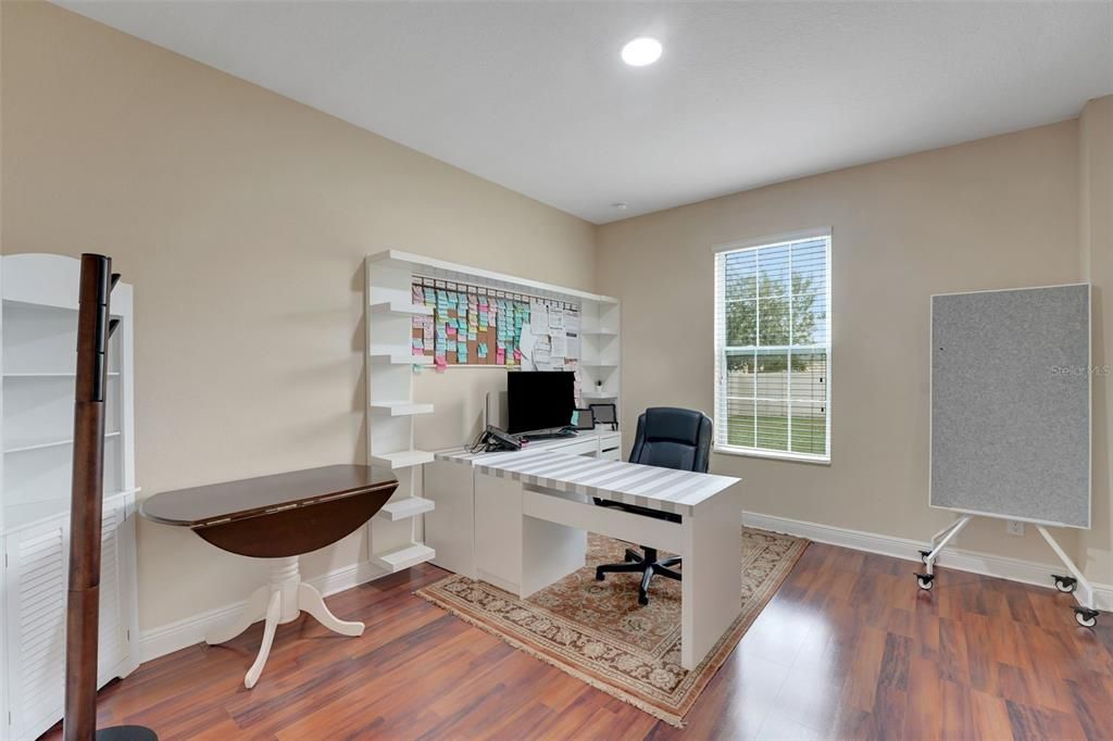 For Sale: $859,900 (6 beds, 3 baths, 3942 Square Feet)