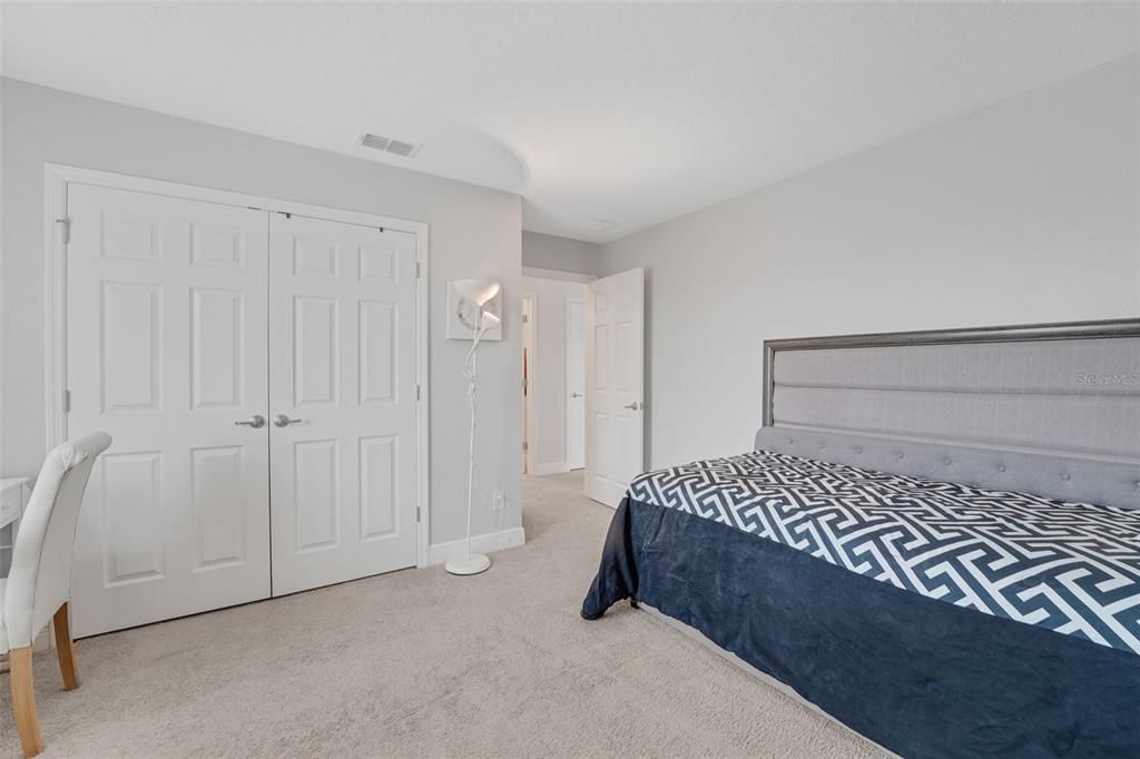 For Sale: $859,900 (6 beds, 3 baths, 3942 Square Feet)