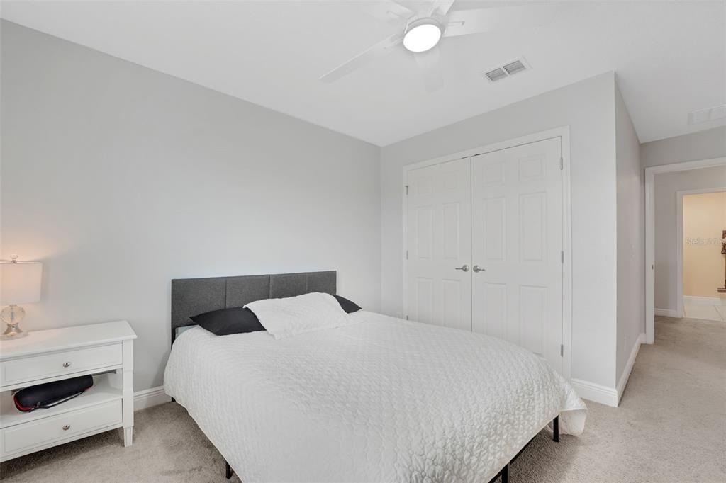 For Sale: $859,900 (6 beds, 3 baths, 3942 Square Feet)