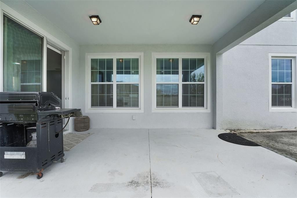 For Sale: $859,900 (6 beds, 3 baths, 3942 Square Feet)