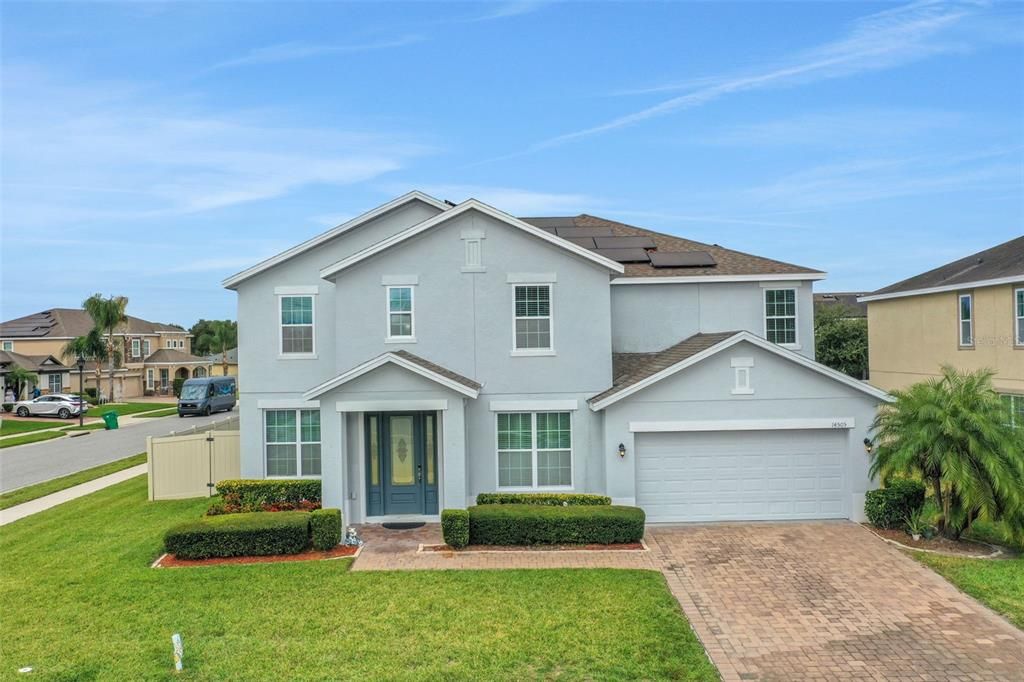 For Sale: $859,900 (6 beds, 3 baths, 3942 Square Feet)