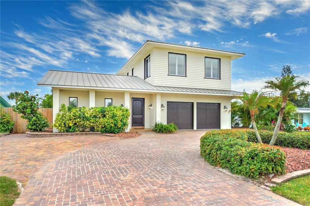 For Sale: $1,299,900 (4 beds, 4 baths, 3708 Square Feet)