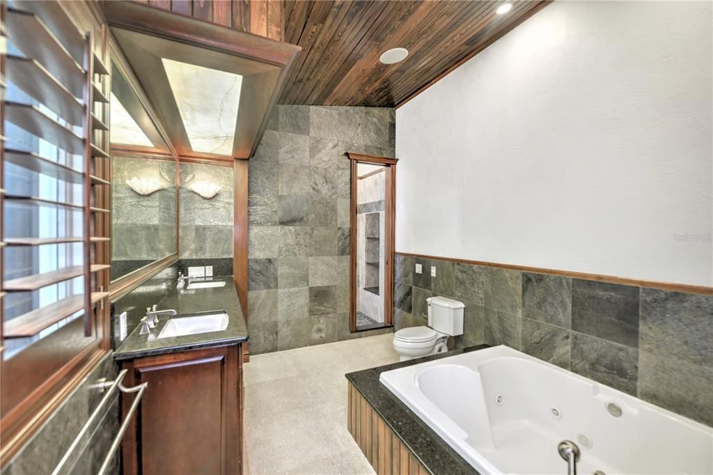 For Sale: $1,299,900 (4 beds, 4 baths, 3708 Square Feet)