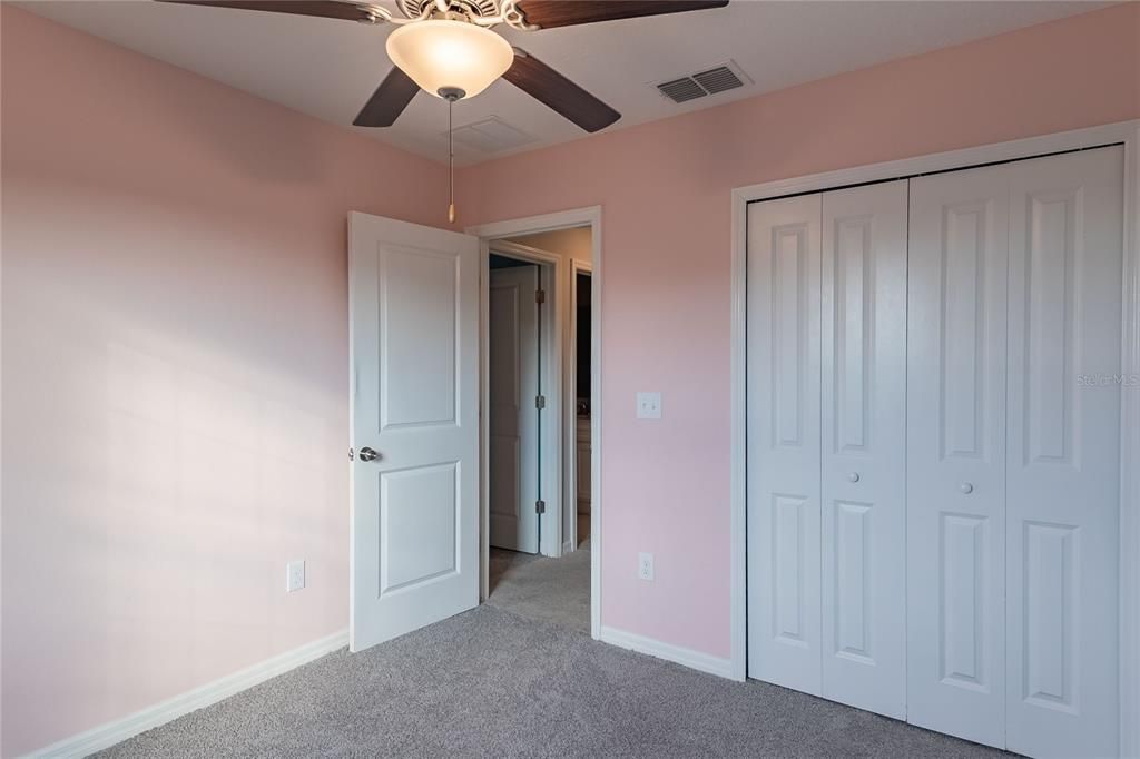 For Rent: $2,250 (4 beds, 2 baths, 1914 Square Feet)