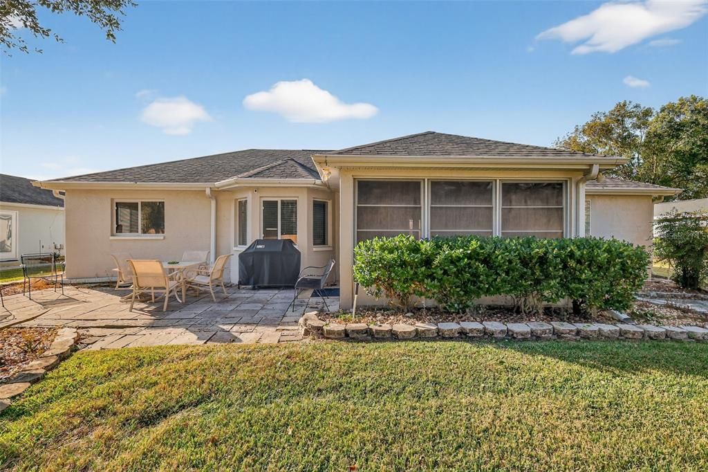 待售: $249,900 (2 贝兹, 2 浴室, 1341 平方英尺)