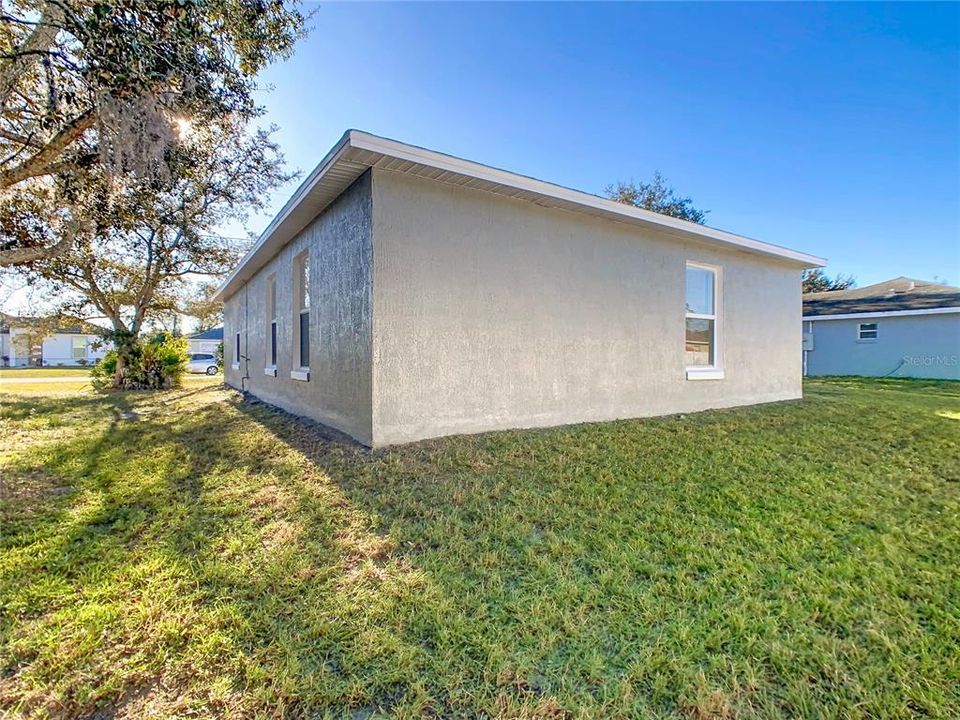 En Venta: $249,900 (4 camas, 2 baños, 1289 Pies cuadrados)