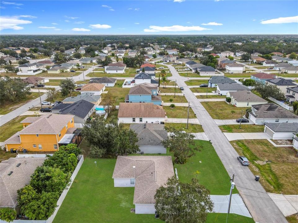 For Sale: $249,900 (4 beds, 2 baths, 1289 Square Feet)