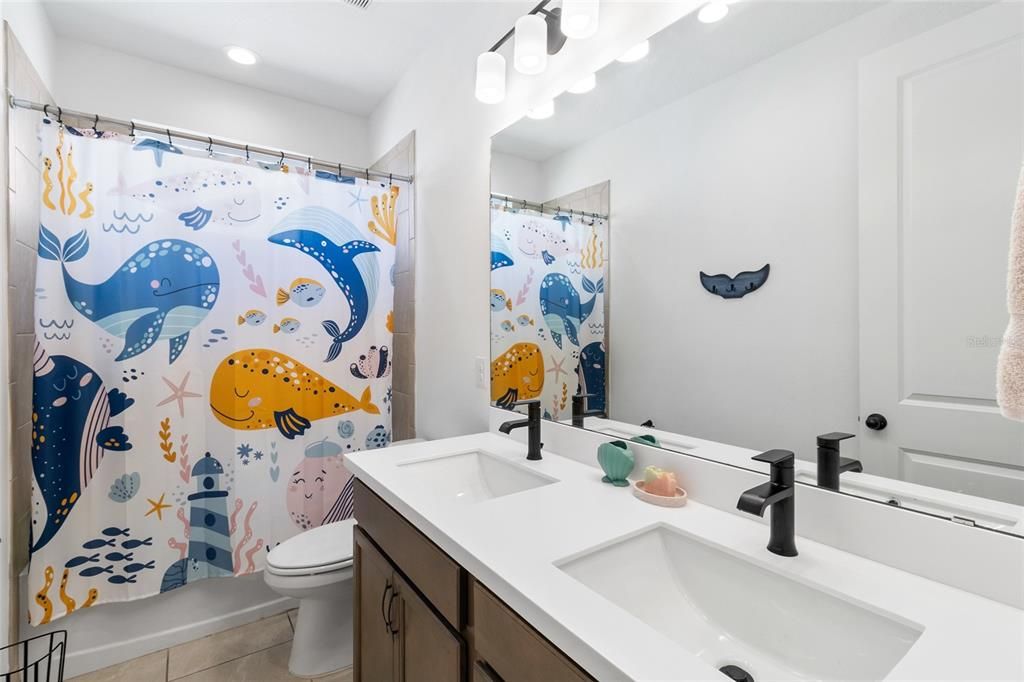 На продажу: $599,000 (4 спален, 3 ванн, 2710 Квадратных фут)