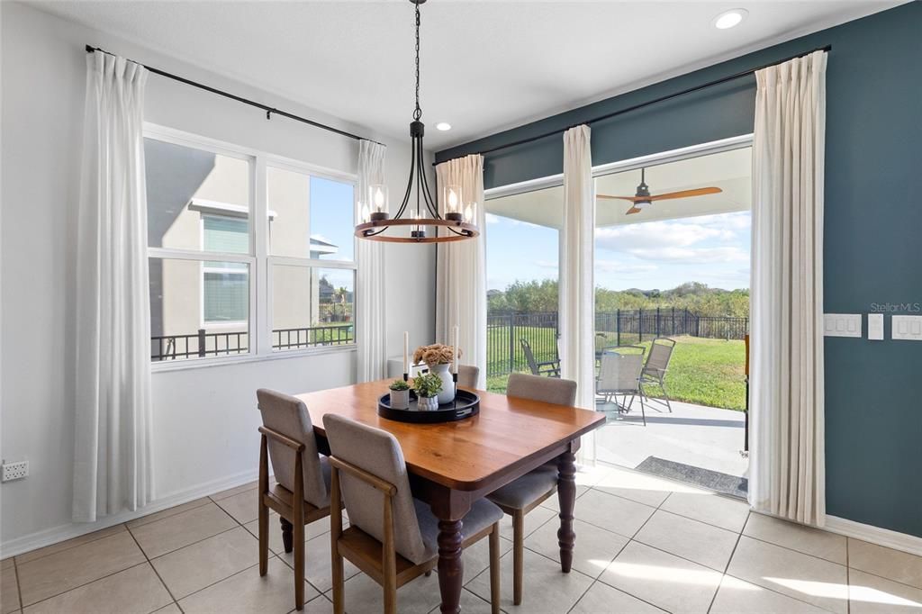 На продажу: $599,000 (4 спален, 3 ванн, 2710 Квадратных фут)