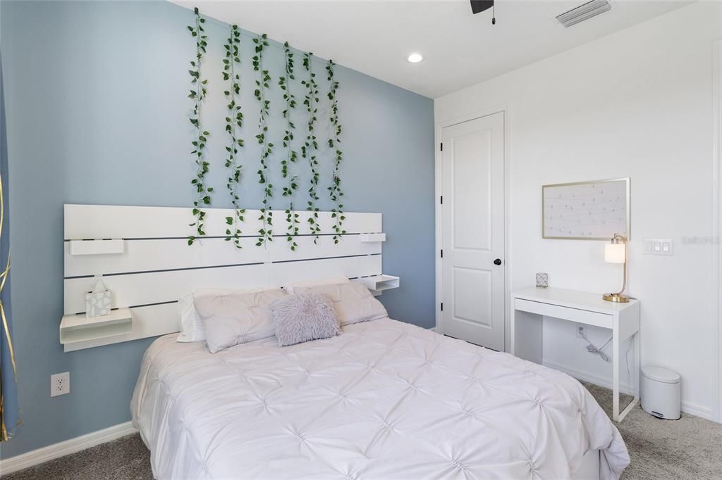 На продажу: $599,000 (4 спален, 3 ванн, 2710 Квадратных фут)